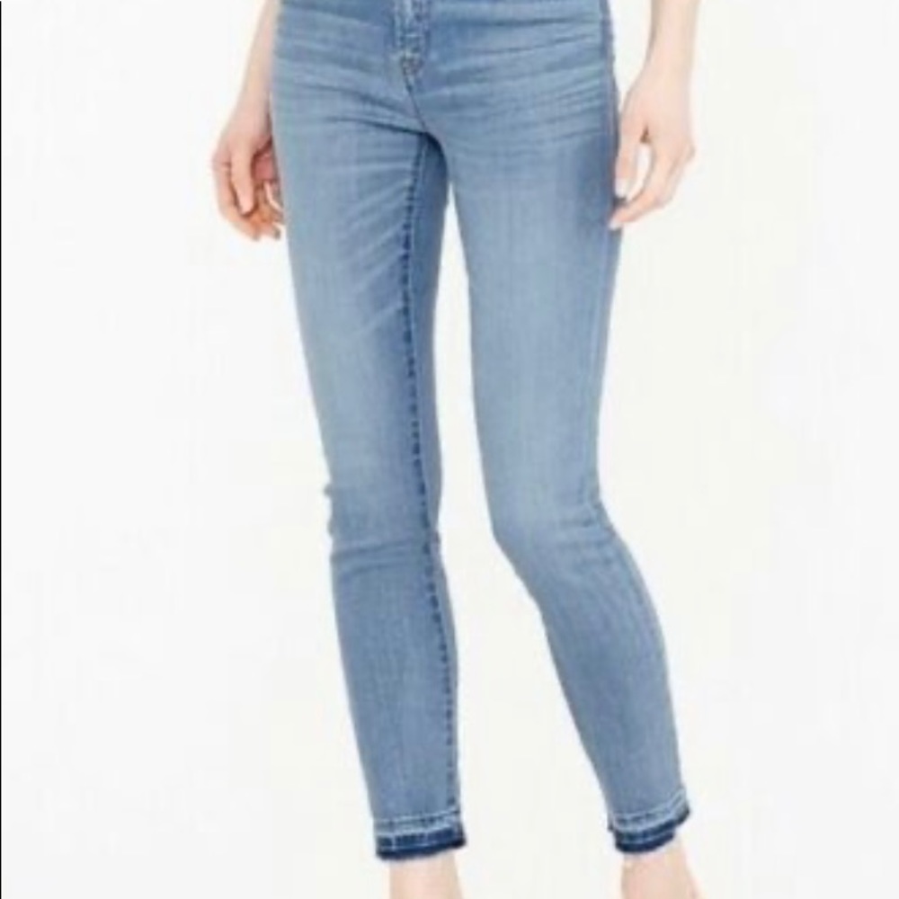 J crew  high rise cropped light jeans, size 28